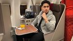 Ini Momen Athalla Naufal Makan Sushi hingga Steak di Restoran