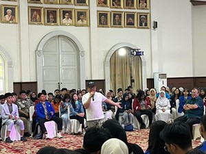 Bertemu Ketua OSIS Se-Jakarta, Cak Imin Bicara Jadi Pemimpin Jangan Baper