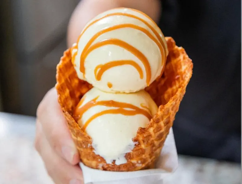 10 Es Krim Rasa Unik dan Nyeleneh, Mau Coba?