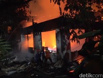 Polisi Usut Penyebab Kebakaran di Dinas Pendidikan Makassar, TKP Disterilkan