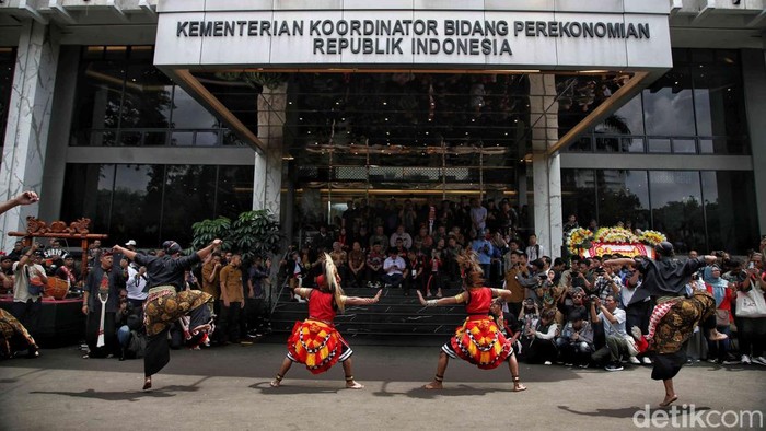 Kementerian Koordinator Bidang Perekonomian, menggelar Syukuran Ponorogo, yang di hadiri oleh Bupati Ponorogo Sugiri Sancoko, di Graha Sawala, Gedung Aliwardana, Kemenko Perekonomian, Jakarta Pusat, Sabtu (11/1/2024).
