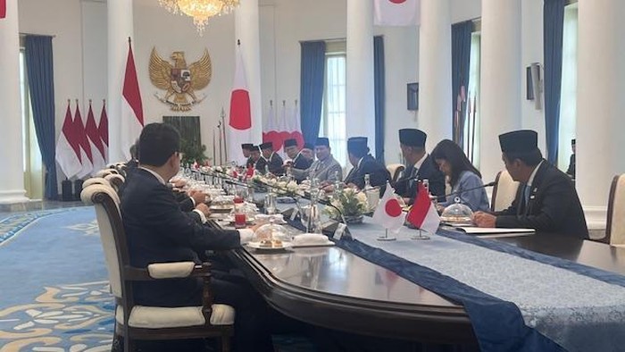 Presiden Prabowo Subianto mengucapkan selamat datang ke Perdana Menteri (PM) Jepang Shigeru Ishba di Indonesia, Sabtu (11/1/2024). Kunjungan PM Ishiba menurut Prabowo merupakan kehormatan besar bagi Indonesia karena Jepang merupakan mitra dan sahabat lama.