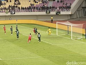 Hasil Liga 1: PSS Mengamuk! Hajar Persebaya 3-1