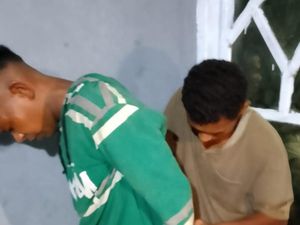 Pria Pengangguran di Kupang Babak Belur Dihajar Massa gegara Curi 2 iPhone