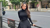 Veni Nur diperbincangkan setelah mendapat kejutan oleh Athalla Naufal. (Foto: dok Instagram)