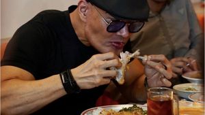 Deddy Corbuzier Buka Restoran Padang Kekinian, Diresmikan Meriah