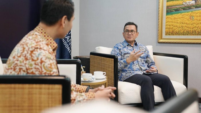 Direktur PT Bukalapak.com Tbk Victor Lesmana bertemu Menteri Perdagangan Budi Santoso Direktur PT Bukalapak.com Tbk Victor Lesmana bertemu Menteri Perdagangan Budi Santoso