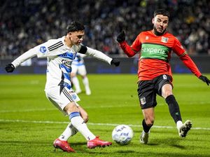 Eliano Reijnders Vs Calvin Verdonk Saat Zwolle Vs NEC di Liga Belanda