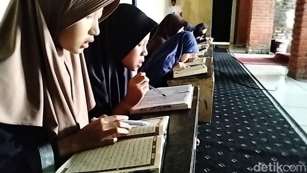 Pondok Pesantren Al Umaro Garut