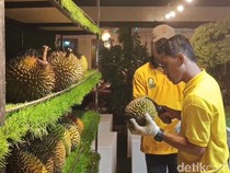 Menikmati Durian Black Thorn hingga Musang King di Saburai Durian and Resto