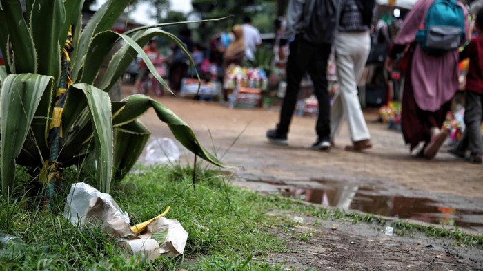 Sampah Makanan di Monas