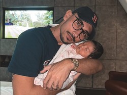 Foto Perdana Putri Jessica Iskandar Dengan Wajah yang Tak Lagi Ditutupi