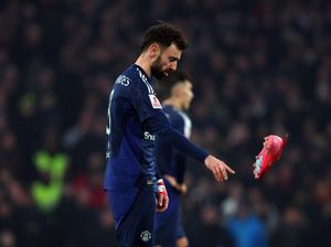 Demi Dapat Trofi, Bruno Fernandes Disarankan Tinggalkan MU