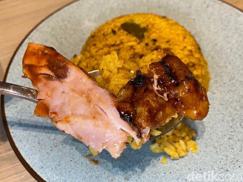 Capricho, ayam panggang ala Meksiko dengan saus habanero