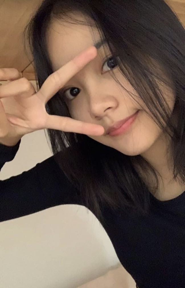 Pemilik nama lengkap Nyoman Ayu Carmenita itu mencetak sejarah sebagai idol KPop asal Indonesia pertama yang debut di bawah naungan BIG 3 (SM Entertainment, JYP Entertainment, dan YG Entertainment). Foto: dok. Twitter @carmenpict