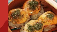 Kalau ini Warung Dimsum Premium di Cipete Selatan. Mereka punya menu Dimsum Mentai isi ayam seharga Rp 30 ribuan isi 4. Ada juga pilihan mentai original, pedas, dan cheese melt isi 6 seharga Rp 47 ribuan. Foto: Warung Dimsum Premium