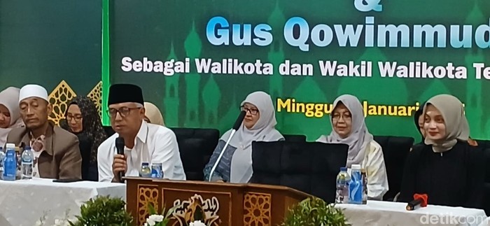 Doa bersama Vinanda-Gus Qowim