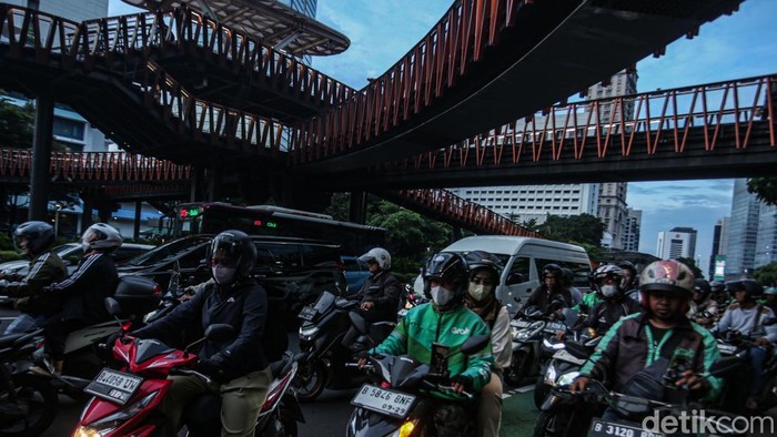 Duh! Jakarta Jadi Kota Termacet Ketujuh Dunia Peringkat Jakarta naik dalam daftar kota termacet di dunia versi INRIX. Dalam laporan terbaru, Jakarta menduduki peringkat ketujuh kota termacet di dunia.