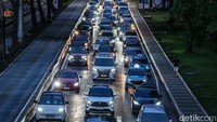 Sepanjang tahun 2024, INRIX menilai Jakarta bertambah macet. Menurut studi itu, pengendara di Jakarta kehilangan waktu lebih banyak saat jam sibuk. Jumlah total waktu yang hilang akibat kemacetan selama jam sibuk tersebut dibandingkan dengan kondisi di luar jam sibuk.  