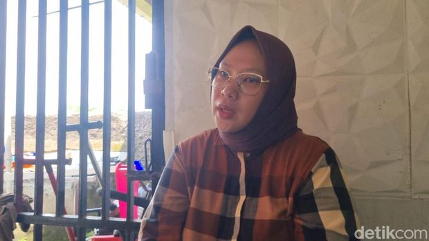 Istri Sandy Permana