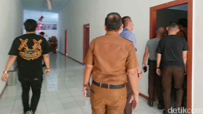 Kantor Disnakertrans Sumsel kembali didatangi Kejari Palembang.