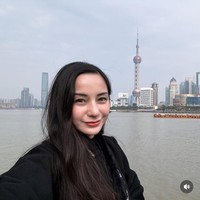 Dalam keterangan unggahannya Kirana juga mengungkapkan sebenarnya niat untuk menjalani rhinoplasty audah ada sejak lama, hanya saja kesempatannya baru datang saat ini. Untuk operasi tersebut Kirana ditangani oleh Dokter Korn dari Someko. Foto: Instagram/@kiranalarasati