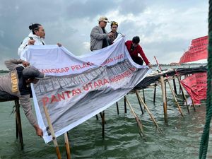 Koalisi Sipil dan Muhammadiyah Somasi Pelaku Pemagaran Laut Tangerang