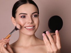 9 Macam Kuas Makeup dan Fungsinya: Panduan Lengkap untuk Riasan Flawless