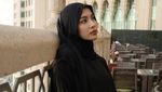 Penampilan Mahalini Curi Perhatian saat Umrah Pertama Kali