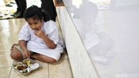 Program ini diharapkan dapat membantu meningkatkan kualitas pendidikan dan kesehatan anak-anak Indonesia.   