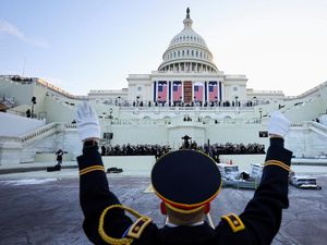 Melihat Gladibersih Pelantikan Presiden AS Donald Trump