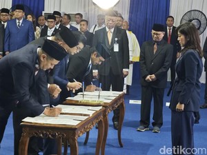 Menkomdigi Meutya Hafid Lantik Dirjen Komdigi, Ini Daftar Pejabatnya