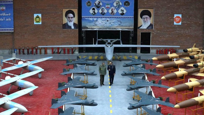 Iranian drones are displayed during a ceremony of the joining new drones to the Iranian Army's combat organisation in an undisclosed location in Iran, in this handout image obtained on January 13, 2025. Iranian Army/WANA (West Asia News Agency)/Handout via REUTERS ATTENTION EDITORS - THIS PICTURE WAS PROVIDED BY A THIRD PARTY.  BEST QUALITY AVAILABLE.