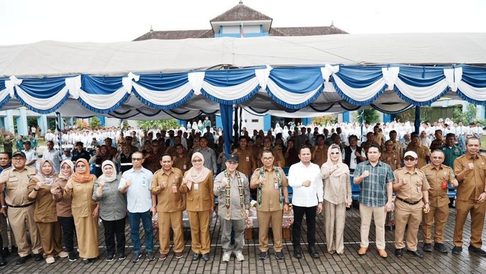 Pj Gubernur Kalimantan Timur Akmal Malik melakukan kunjungan kerja ke sejumlah wilayah usai digelarnya Pilkada 2024. (dok Istimewa)