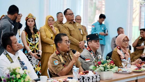 Pj Gubernur Kalimantan Timur Akmal Malik melakukan kunjungan kerja ke sejumlah wilayah usai digelarnya Pilkada 2024. (dok Istimewa)