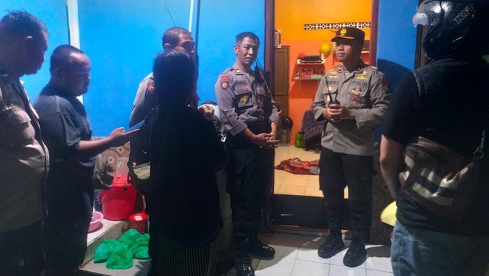 Polisi tangani kasus pria Surabaya tusuk mertua.