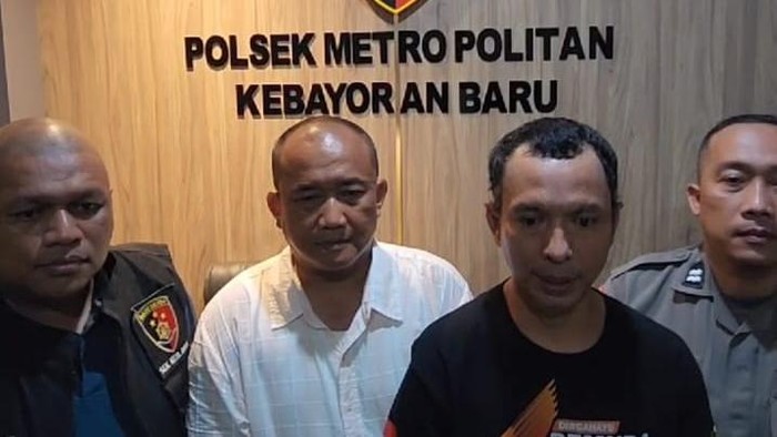 Rifkyman, yang menyuruh pembuat konten di Taman Literasi Blok M izin ke Pemuda Pancasila, meminta maaf.