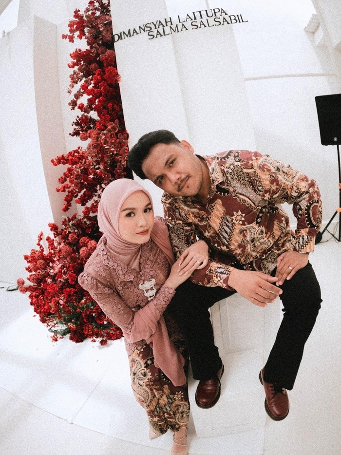 Salma Salsabil dan Dimansyah Laitupa Salma Salsabil dan Dimansyah Laitupa
