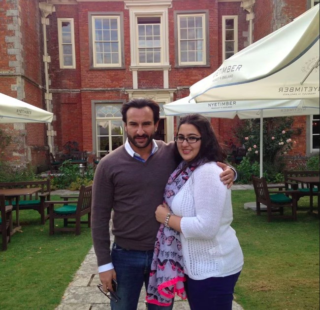 Sara Ali Khan adalah putri dari aktor Bollywood kenamaan, Saif Ali Khan dengan mantan istri Amrita Singh. Sara pun mengikuti jejak orang tuanya berkarier di dunia hiburan sebagai aktris. Foto: Instagram