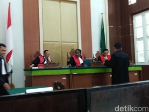 Sidang Tuntutan Sejoli Bunuh Nenek Tarimah Ditunda gegara Jaksa Belum Siap
