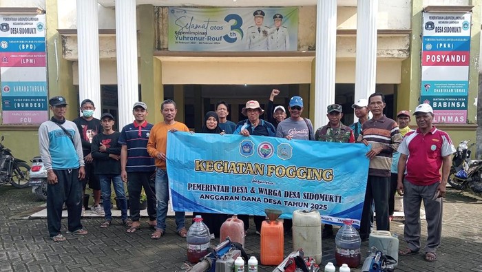 Aksi sinergitas fogging di Kembangbahu Lamongan