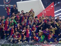 Gebuk Real Madrid 5-2, Barcelona Juara Piala Super Spanyol!