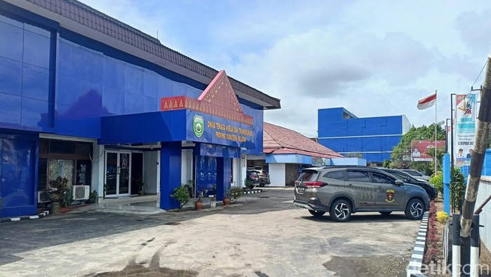 Suasana Disnakertrans Sumsel buka seperti biasa usai kadisnya kena OTT