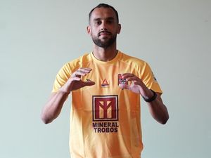 Dida Gabung Malut United