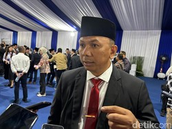 Meski Sudah Merger Jadi XLSmart, Komdigi Belum Kasih Restu Nih