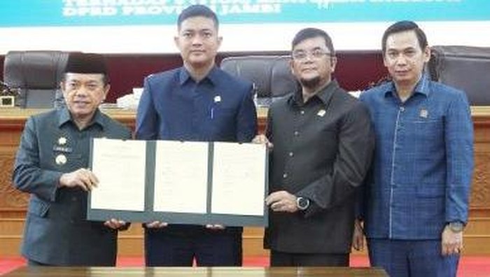 DPRD Jambi sahkan 3 perda baru.