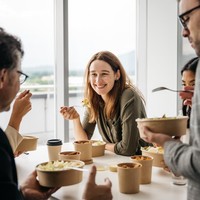 Jam Makan Siang Terbaik untuk Diet yang Disarankan Pakar Gizi