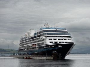 Kelamaan Tinggal di Kapal Pesiar, Pria Ini Kehilangan Kaki Daratan