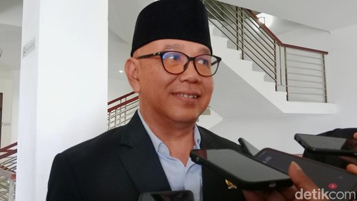Ketua DPRD Lombok Timur M. Yusri, Selasa (14/01/2025). (Sanusi Ardi W/detikBali)