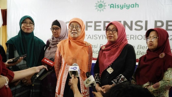 Ketua Umum Pimpinan Pusat (PP) Aisyiyah Salmah Orbayinah